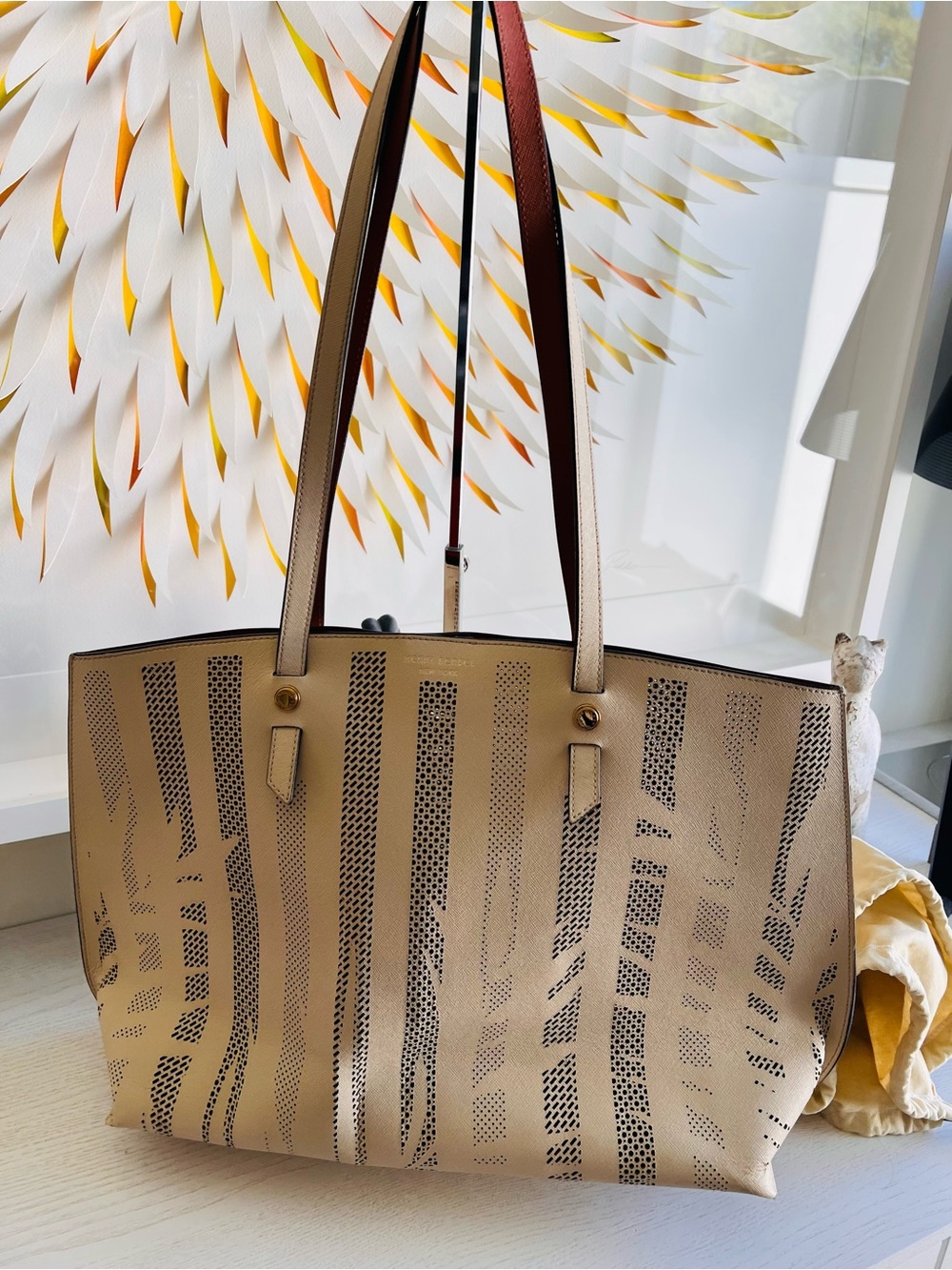 henri bendel Beige Laser-Cut Tote with Long Straps - Picture 11 of 12